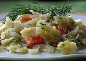 Wegetariańska młoda kapusta