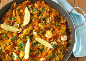 Paella z owocami morza